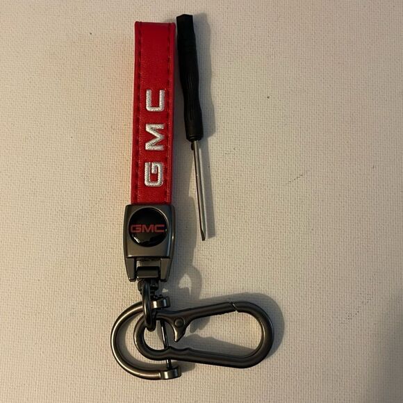 GMC key fob Keychain in Red leather NWT - Picture 1 of 4